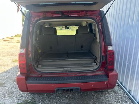 Used 2006 Jeep Commander 4WD image 5