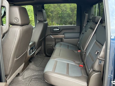 Used 2021 GMC Sierra 2500 Denali w/ Denali Ultimate Package AWD/4WD image 10