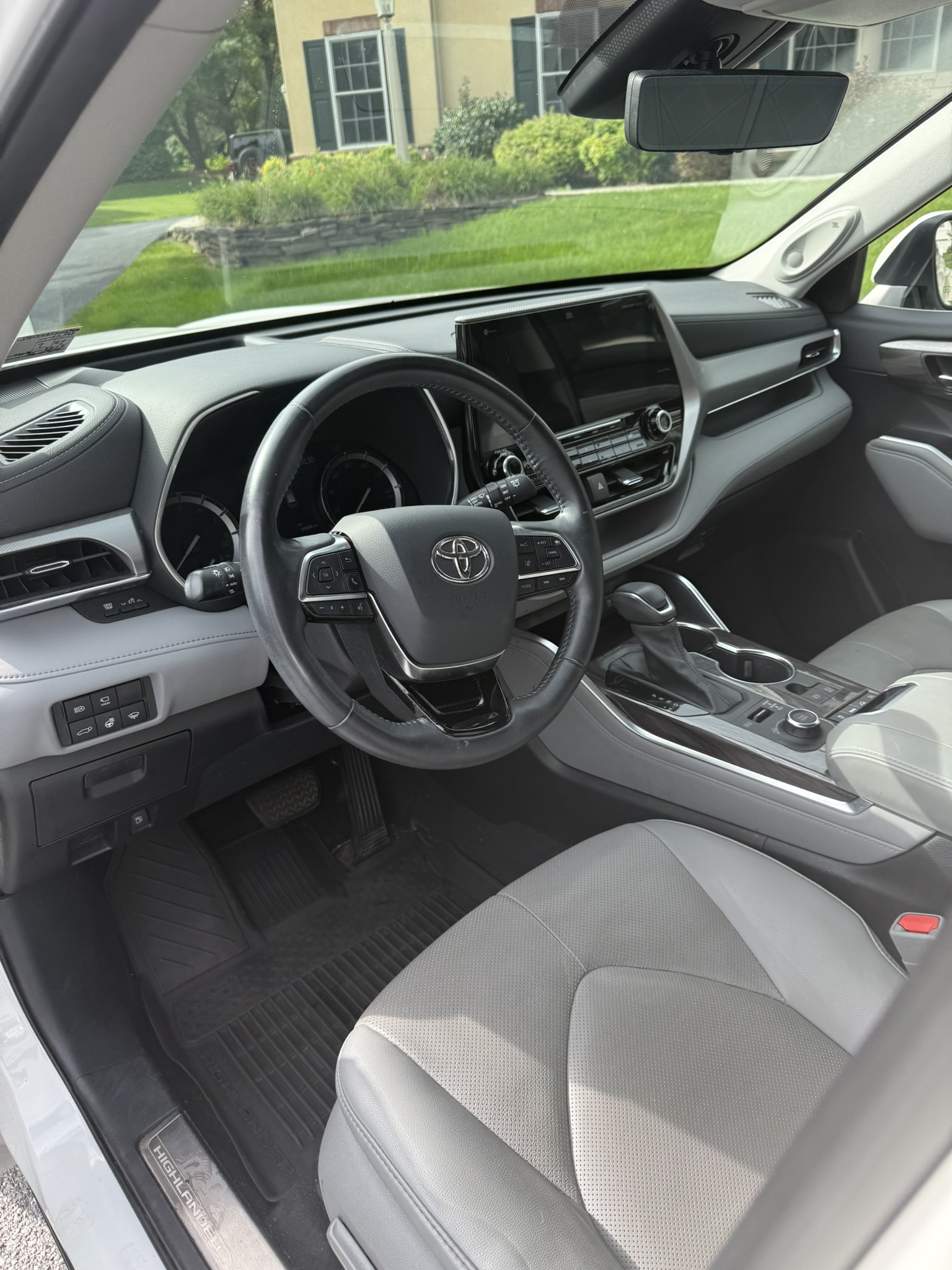 Used 2021 Toyota Highlander Platinum AWD/4WD image 11