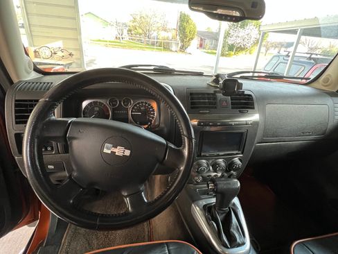 Used 2007 HUMMER H3 image 6