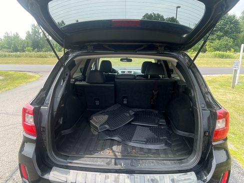 Used 2015 Subaru Outback 2.5i Limited AWD/4WD image 15
