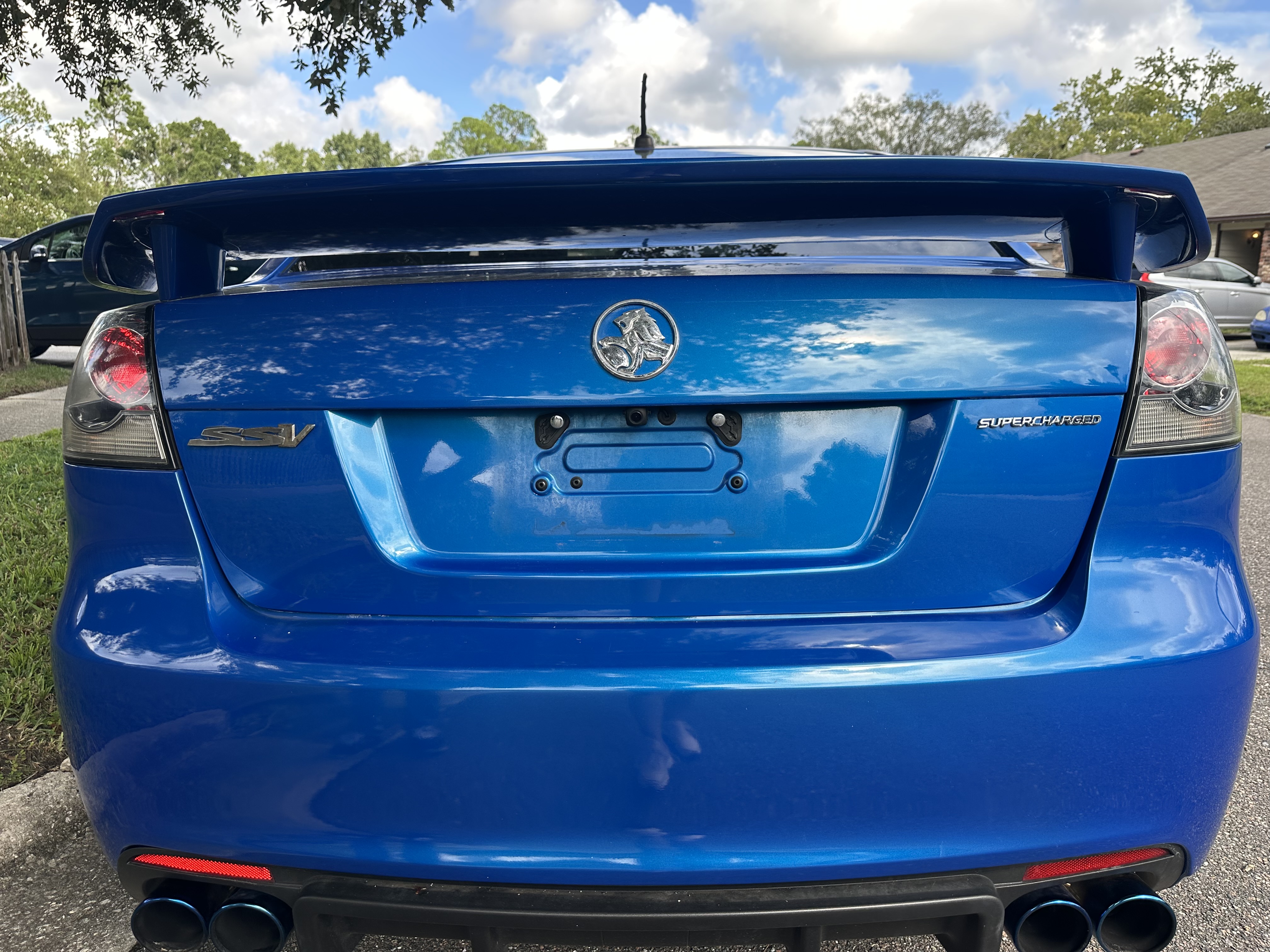 Used 2009 Pontiac G8 GT w/ Premium Package RWD image 16