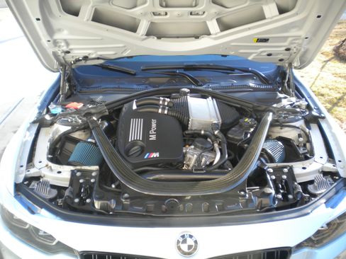 Used 2018 BMW M4 Coupe image 4