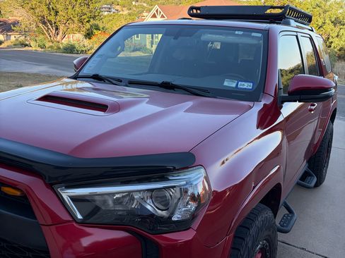 Used 2017 Toyota 4Runner TRD Off-Road Premium AWD/4WD image 6