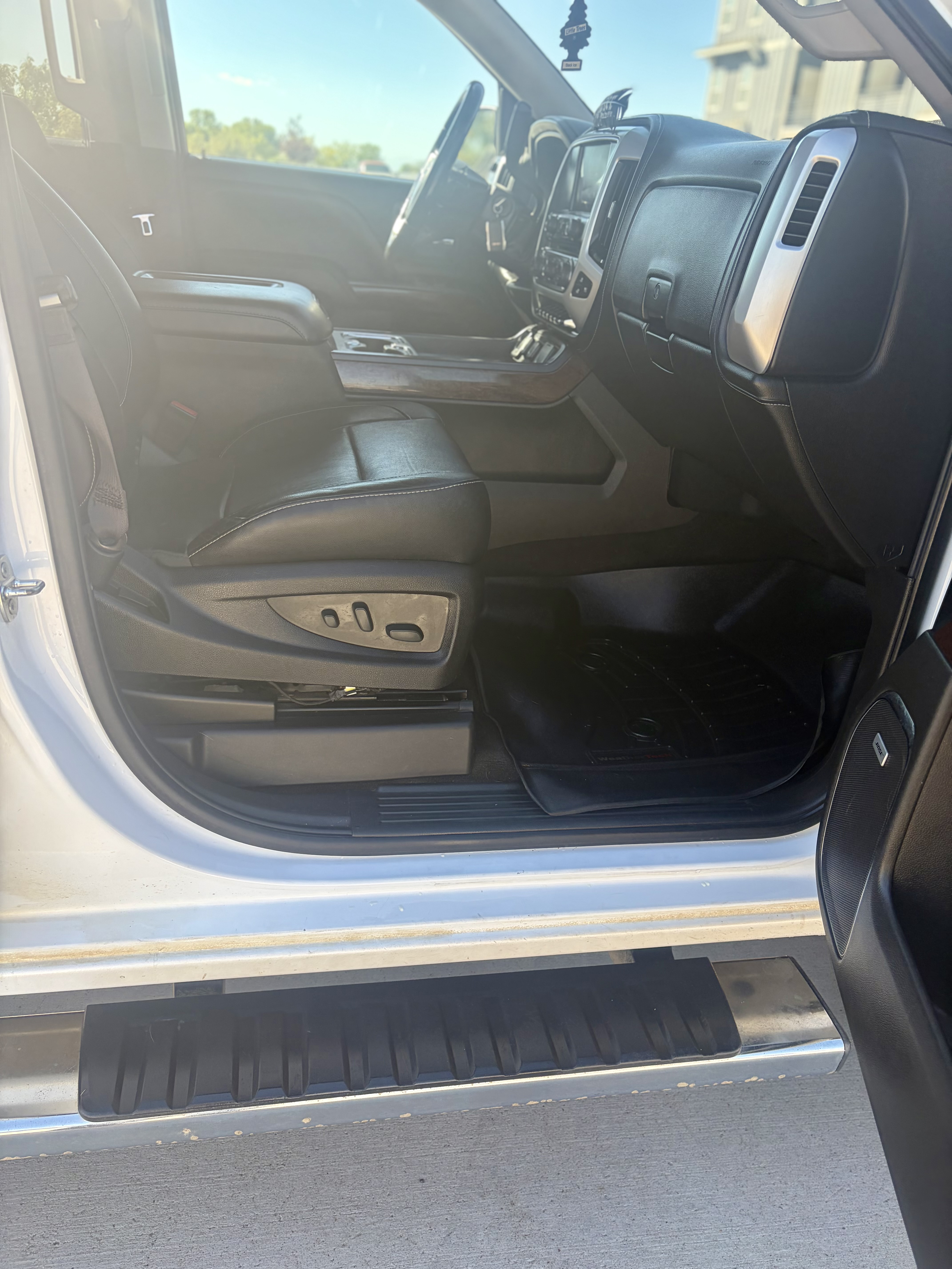 Used 2017 GMC Sierra 1500 SLT AWD/4WD image 27