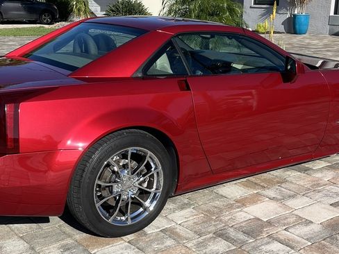 Used 2005 Cadillac XLR Convertible 2D image 2