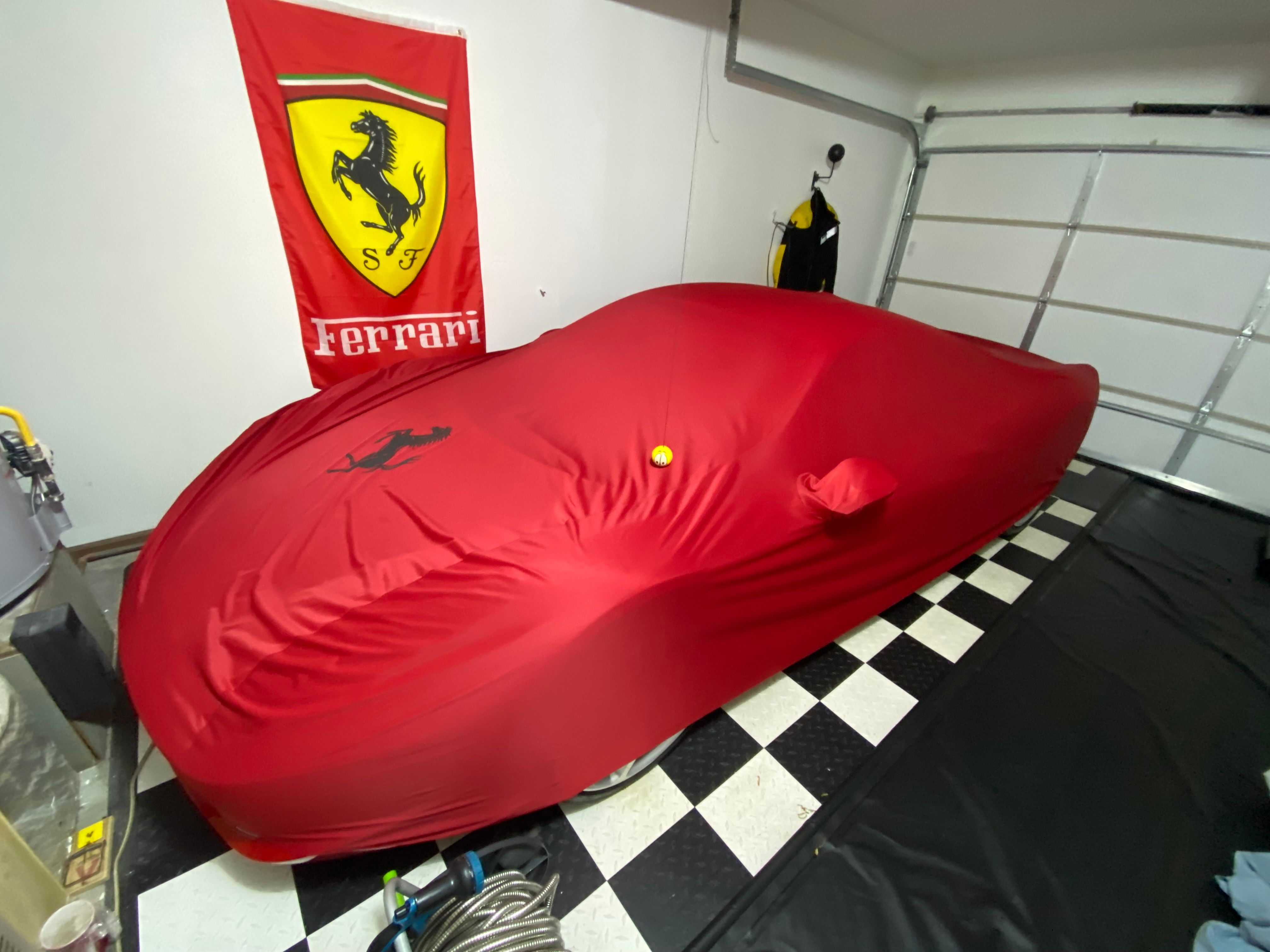 Used 2010 Ferrari 458 Italia Coupe RWD image 2