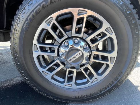 Used 2023 Ford F350 Limited image 4