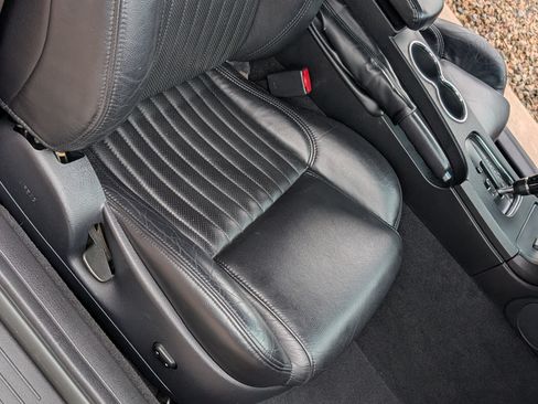 Used 2004 Ford Thunderbird image 11