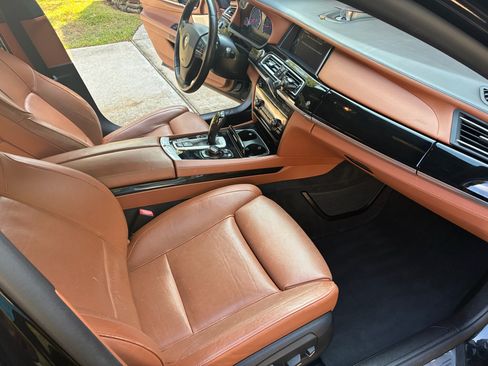 Used 2013 BMW ALPINA B7 Alpina B7 Sedan 4D image 11