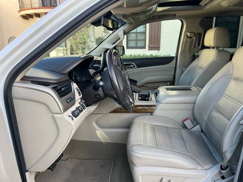 Used 2017 GMC Yukon Denali w/ Open Road Package image 5