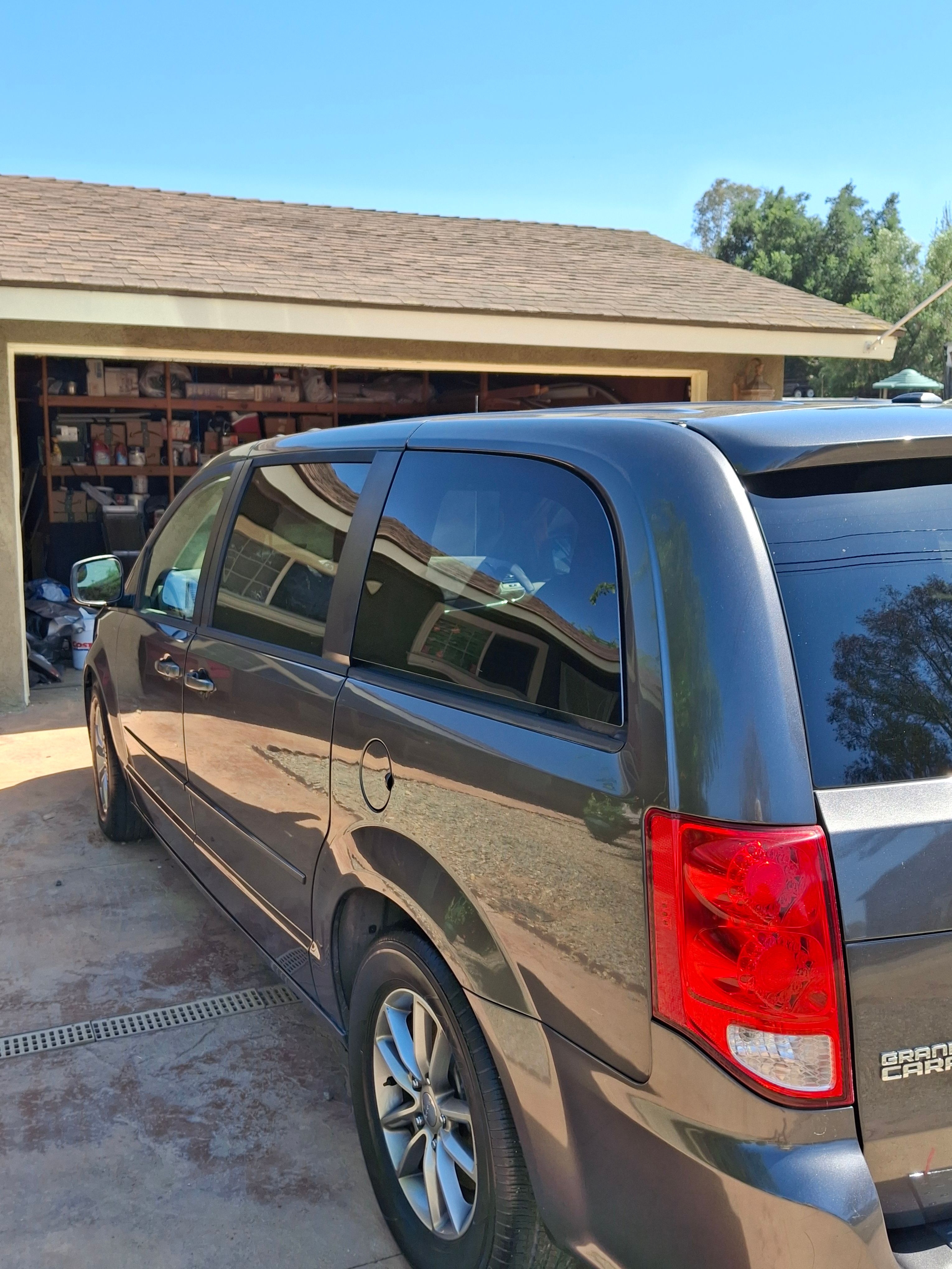 Used 2016 Dodge Grand Caravan SE FWD image 6