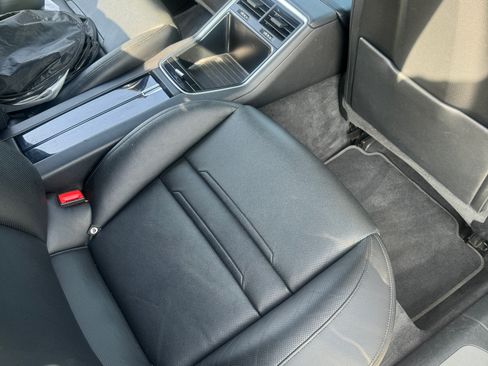 Used 2020 Porsche Panamera 4 image 10