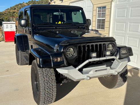 Used 2004 Jeep Wrangler 4WD image 11