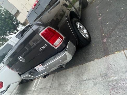 Used 2018 RAM 1500 Laramie w/ Convenience Group image 4