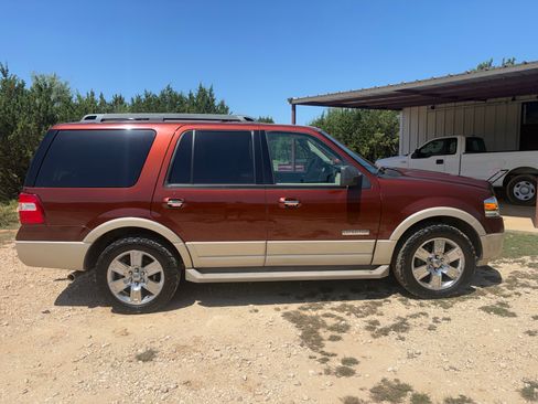 Used 2007 Ford Expedition Eddie Bauer AWD/4WD image 1