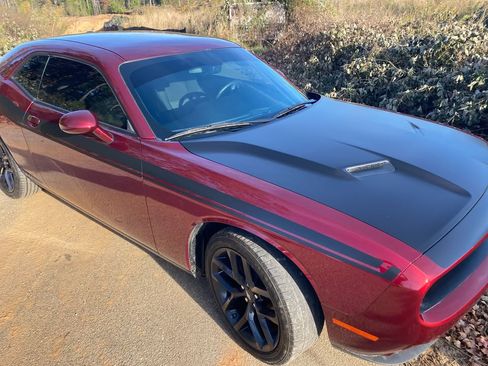 Used 2023 Dodge Challenger SXT w/ Blacktop Package image 2