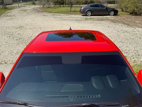 Used 2010 Chevrolet Camaro SS w/ LPO, Ground Effects Package image 12