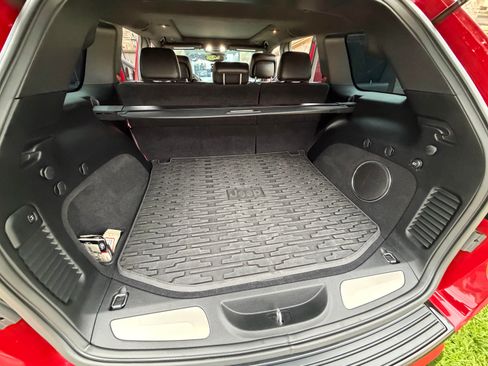 Used 2018 Jeep Grand Cherokee Trackhawk AWD/4WD image 17