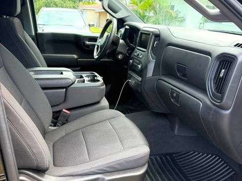 Used 2022 Chevrolet Silverado 1500 Custom RWD image 9