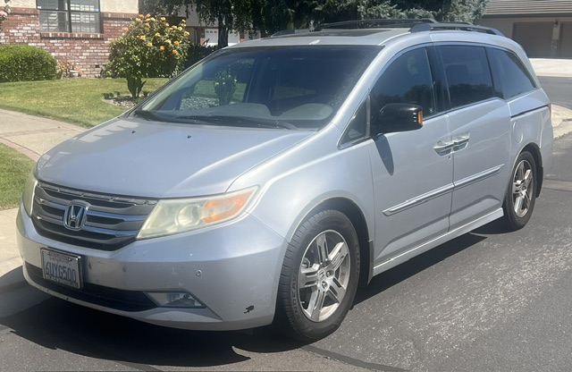 Used 2012 Honda Odyssey Touring Elite image 1
