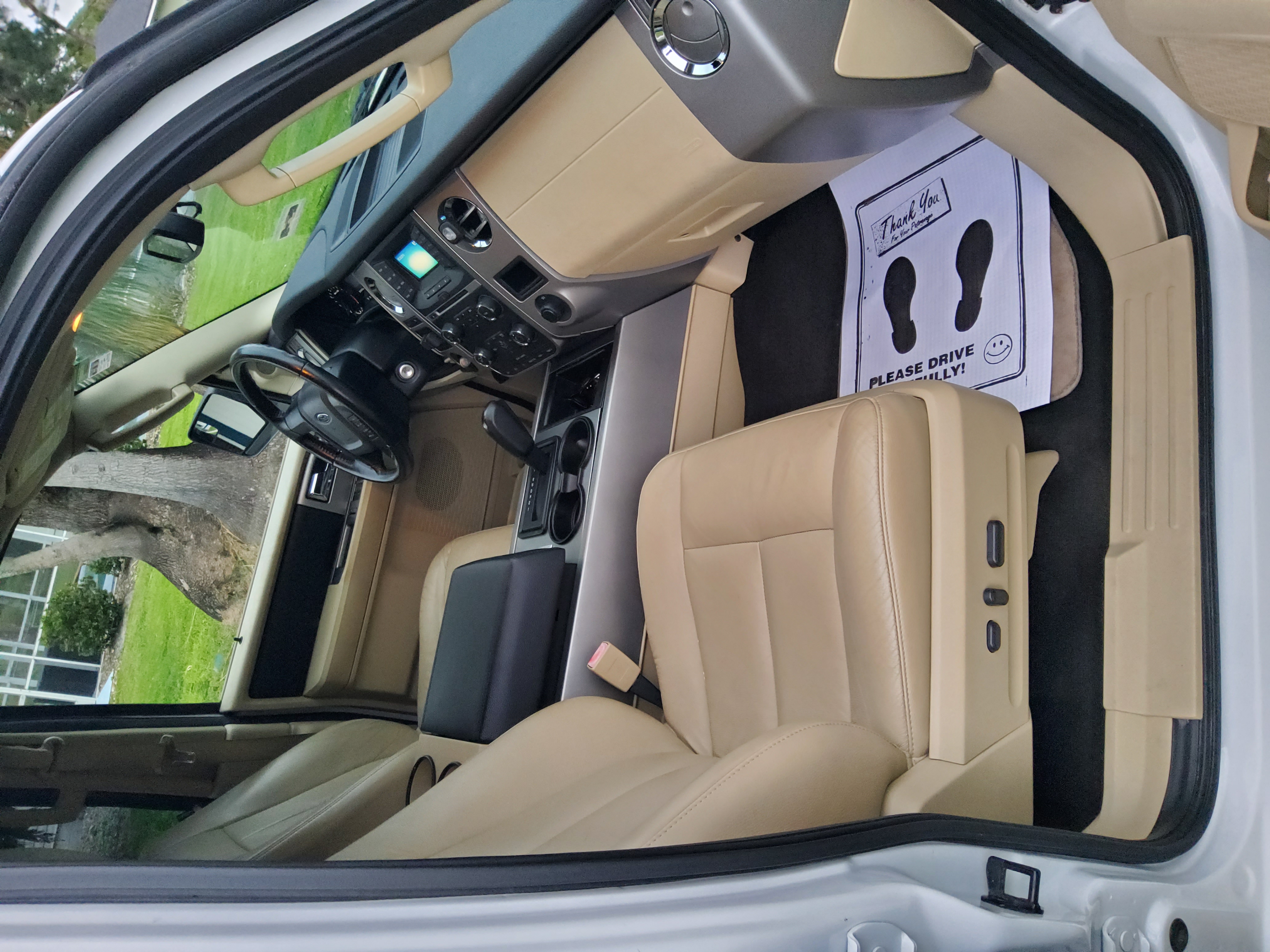Used 2017 Ford Expedition XLT w/ Equipment Group 201A RWD image 15
