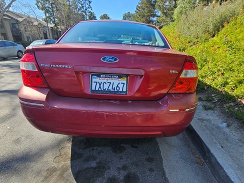 Used 2005 Ford Five Hundred SEL image 5