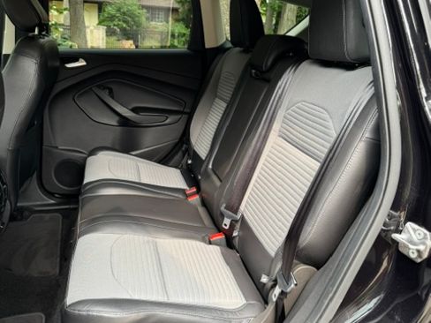Used 2019 Ford Escape SE AWD/4WD image 10