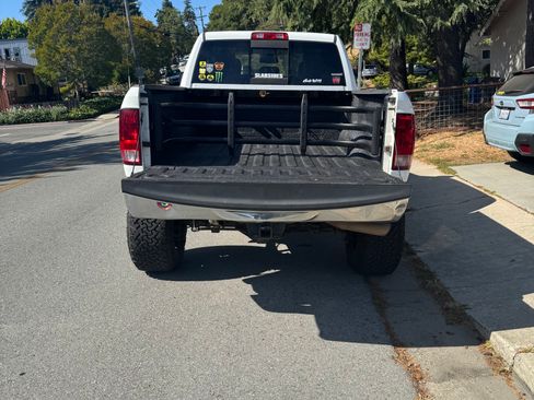 Used 2014 RAM 2500 SLT image 6