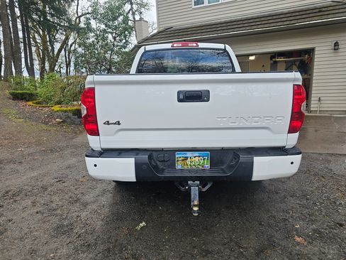 Used 2020 Toyota Tundra Limited w/ Limited Premium Package image 5