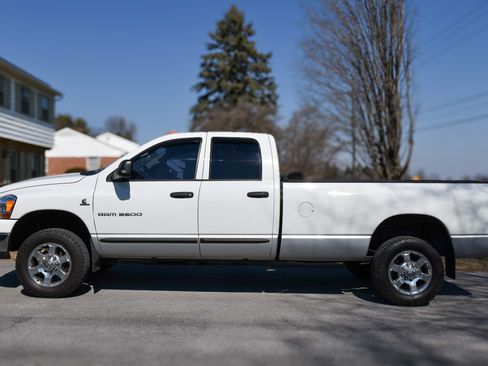 Used 2006 Dodge Ram 3500 Truck SLT image 2