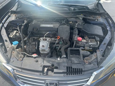 Used 2014 Honda Accord Sport image 10