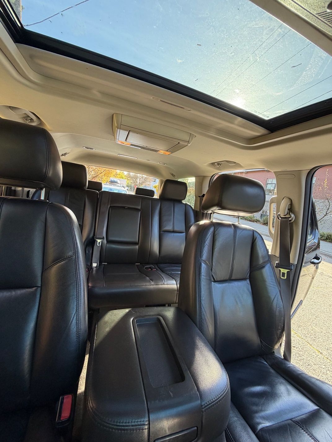 Used 2011 Chevrolet Tahoe LT AWD/4WD image 10