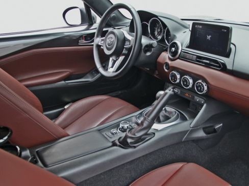 Used 2019 MAZDA MX-5 Miata RF Grand Touring w/ GT-S Package image 10