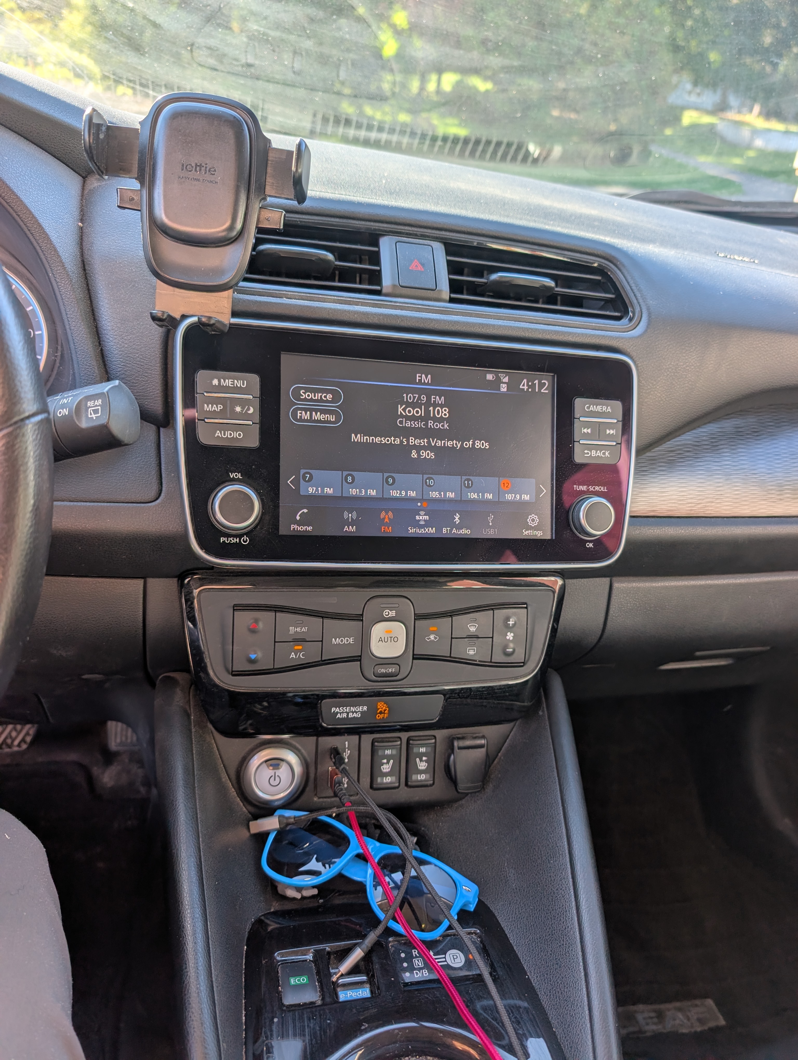 Used 2022 Nissan Leaf SL Plus FWD image 9