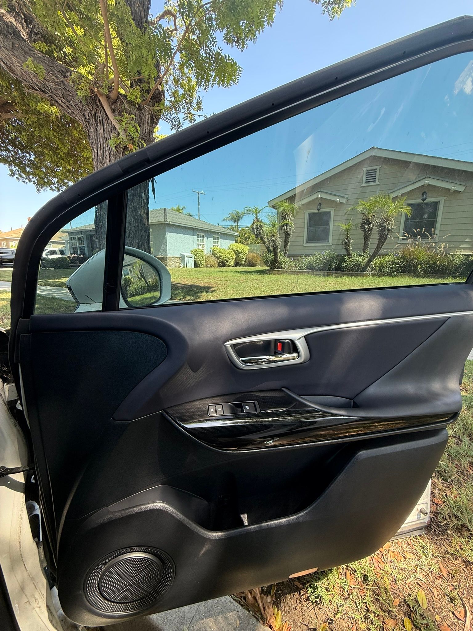 Used 2020 Toyota Mirai FWD image 10