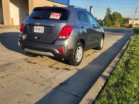 Used 2019 Chevrolet Trax LT w/ LT Convenience Package FWD image 13