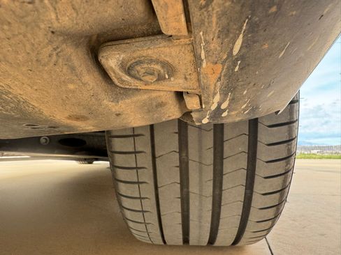 Used 2016 BMW 740i image 25