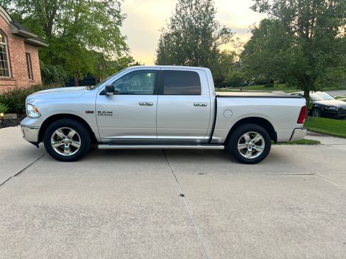 Used 2017 RAM 1500 Big Horn AWD/4WD image 4
