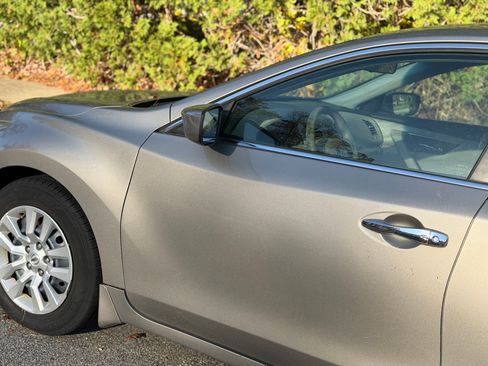 Used 2013 Nissan Altima 2.5 S image 2