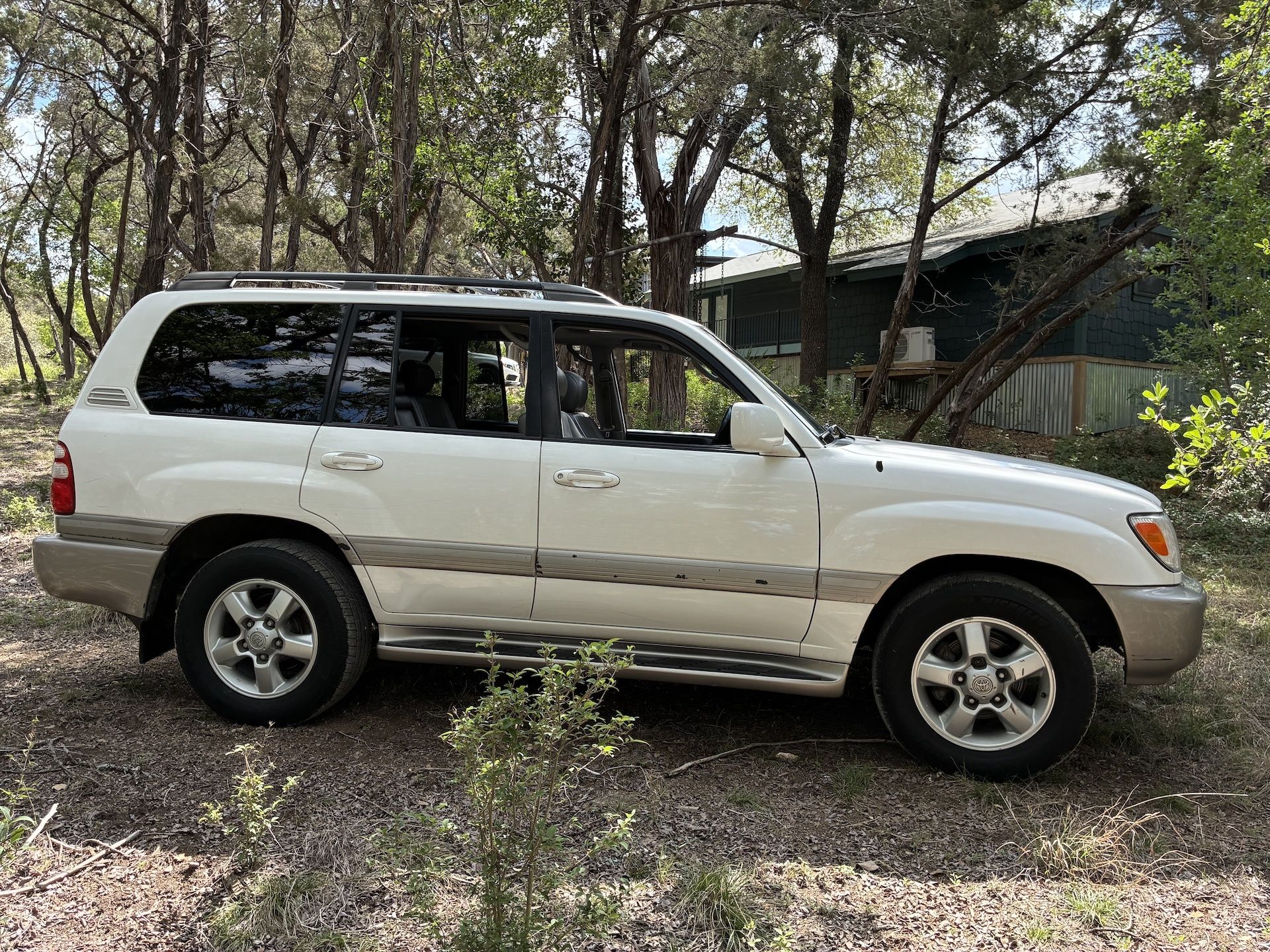 Used 2005 Toyota Land Cruiser AWD/4WD image 6