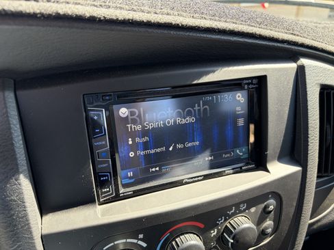 Used 2003 Dodge Ram 1500 Truck SLT image 12