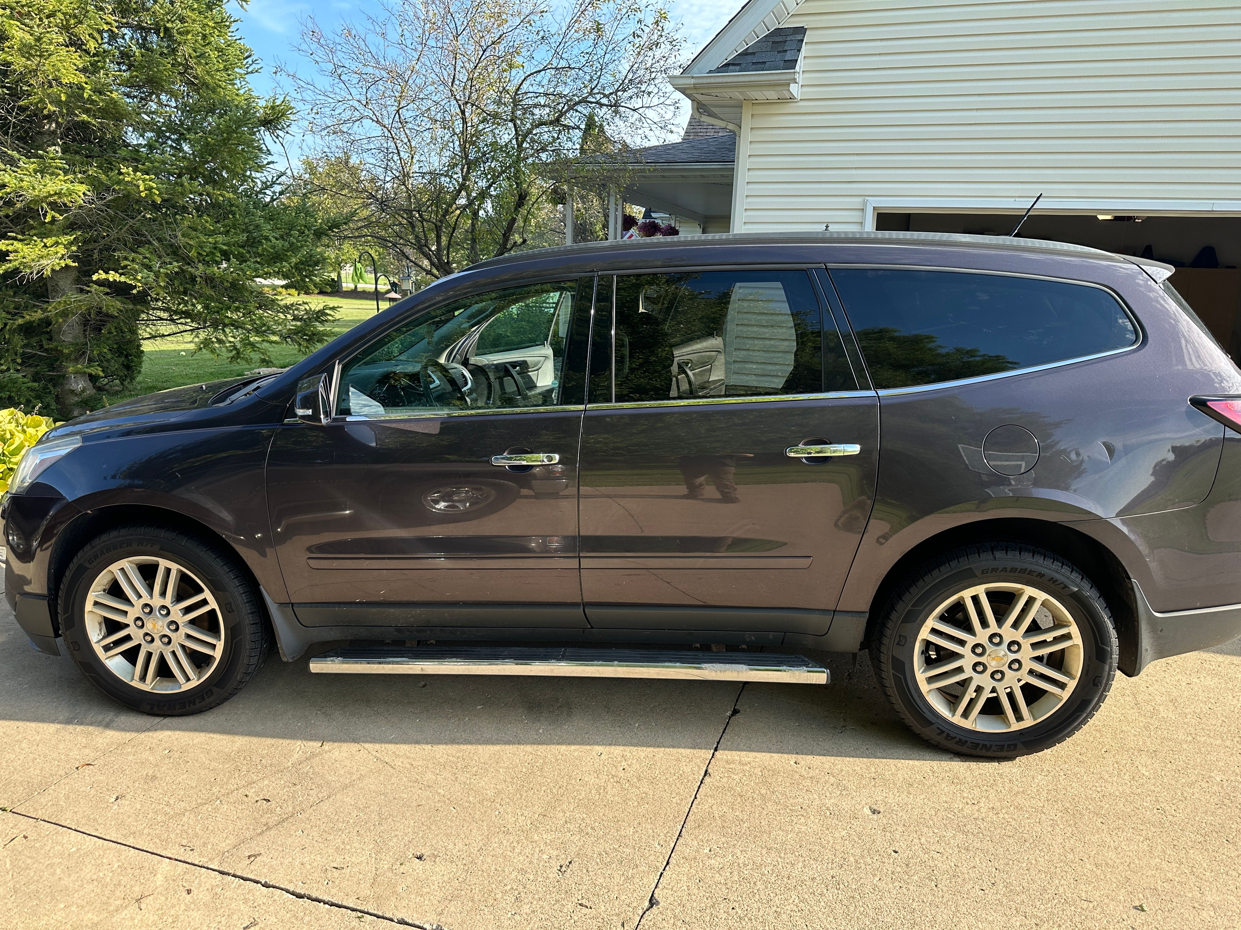 Used 2015 Chevrolet Traverse LT w/ Traveler's Package AWD/4WD image 14