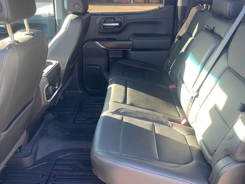 Used 2019 GMC Sierra 1500 SLT w/ SLT Premium Plus Package AWD/4WD image 9