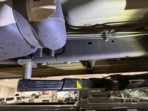 Used 2006 Dodge Ram 2500 Truck SLT image 16