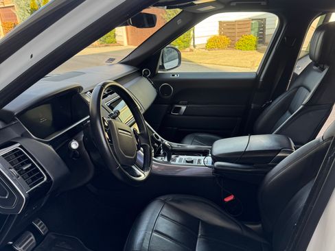 Used 2020 Land Rover Range Rover Sport HSE image 10