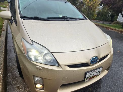 Used 2010 Toyota Prius Two image 2