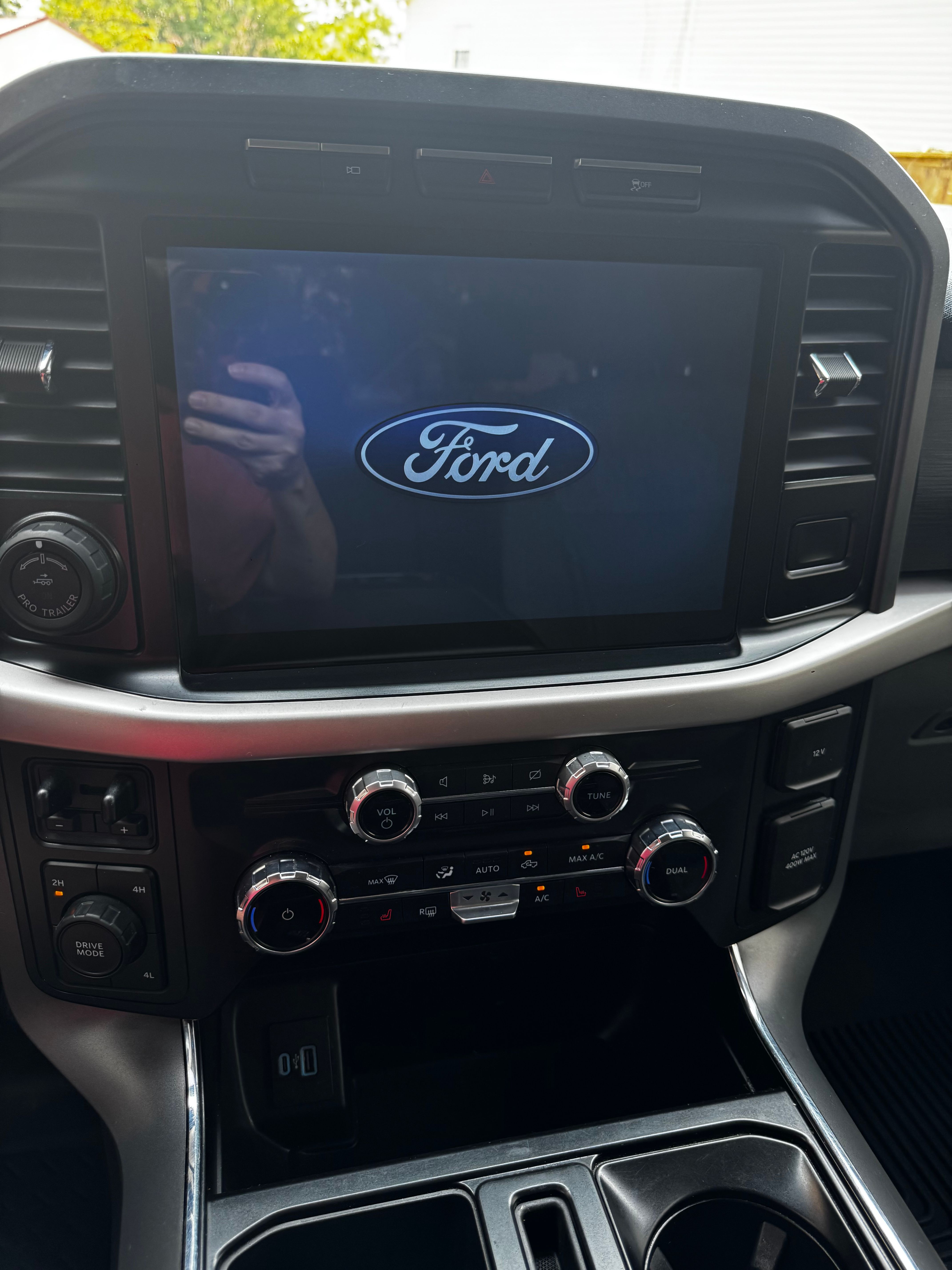Used 2022 Ford F150 XLT w/ Equipment Group 302A High AWD/4WD image 10