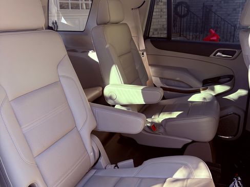 Used 2019 GMC Yukon Denali w/ Denali Ultimate Package image 22