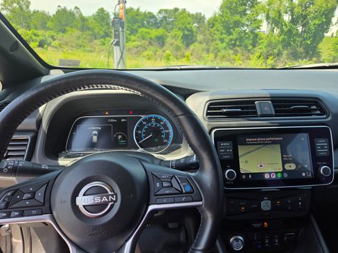 Used 2023 Nissan Leaf SV Plus FWD image 9